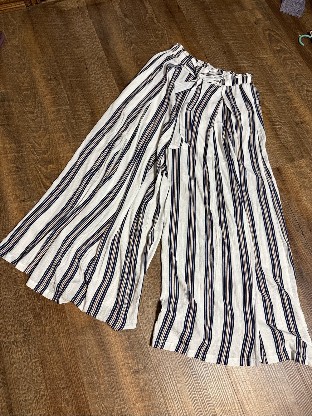 Simplee Navy and White Vertical Stripe Wide-Leg Pants